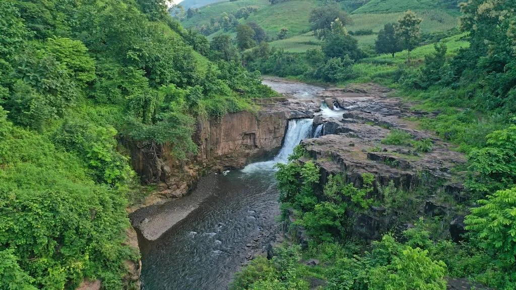 Khalwani to Zarvani bus tour — photo 1