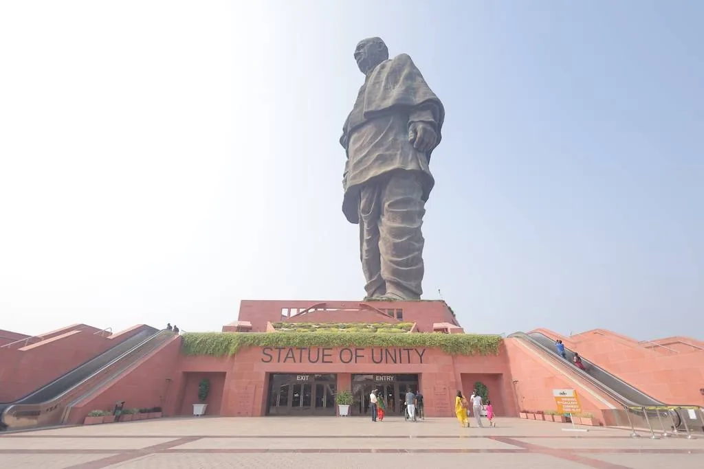 Statue of Unity beside the Narmada